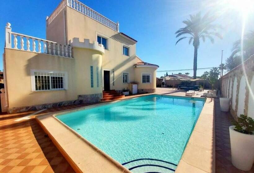 B&b Chambres D Hôtes Villa Salvador Dali