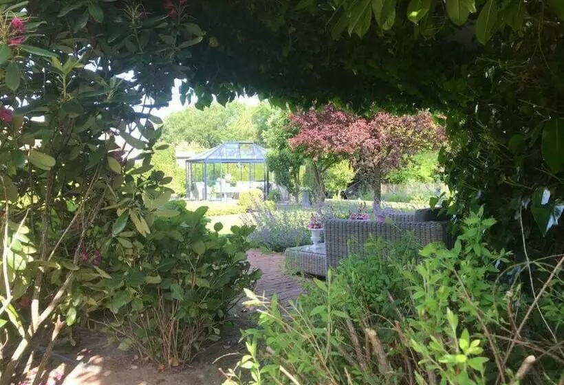 Aamiaismajoitus (B&B) De Tuinkamer