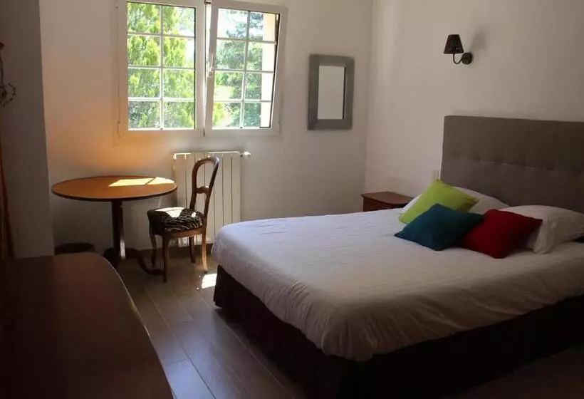 ベッドアンドブレックファースト Le Chêne Et L Eau