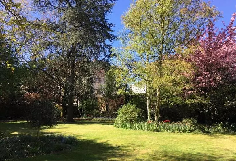 ペンション Au Rez De Jardin