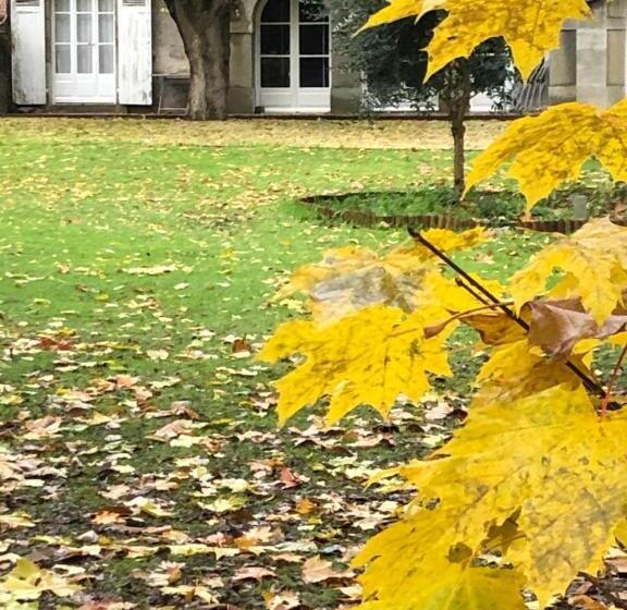 بنسيون Au Rez De Jardin