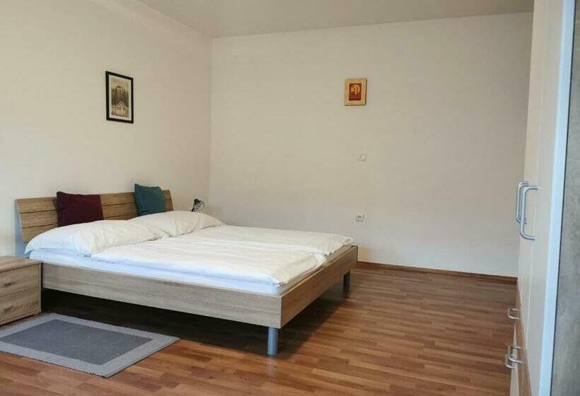 膳宿费 Goldene Krone