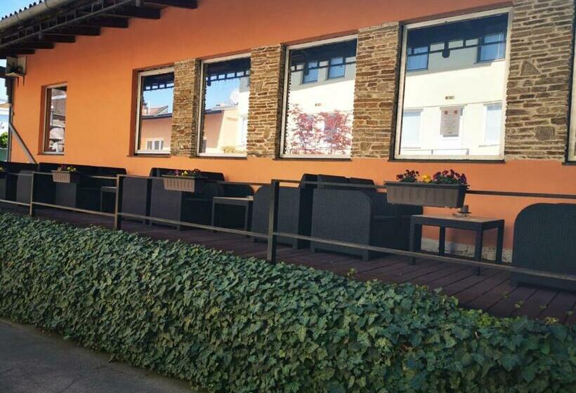 膳宿费 Goldene Krone