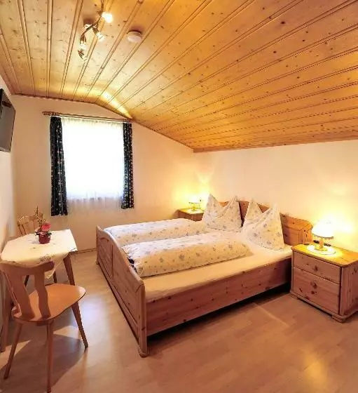 ペンション Haus Goldeggblick