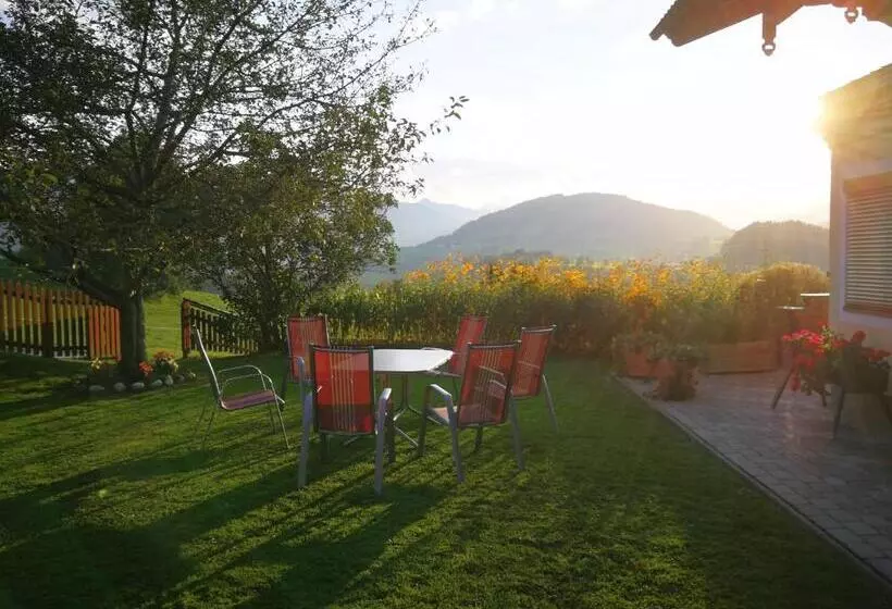 ペンション Haus Goldeggblick