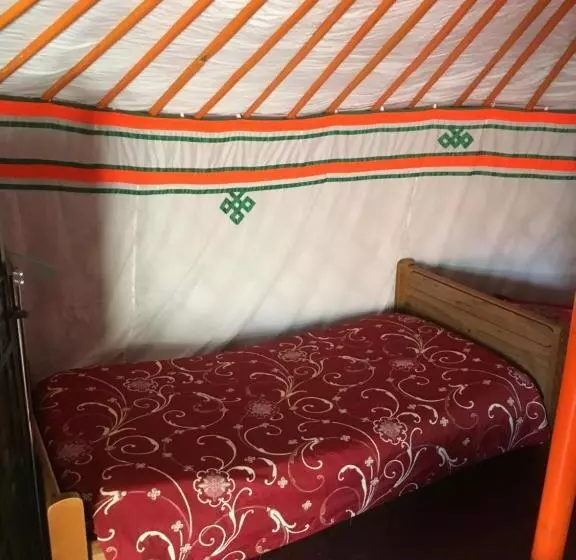 Majatalo La Yourte De Nîmes, Spa , Jacuzzi Chalet Logement Insolite