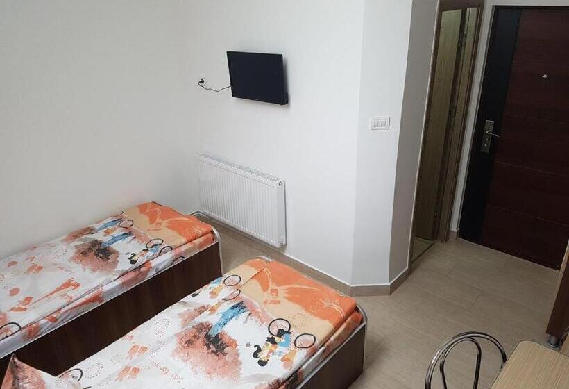 ペンション Onalisa