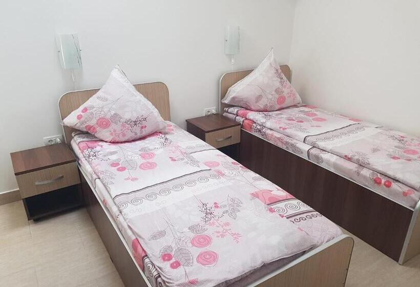 ペンション Onalisa