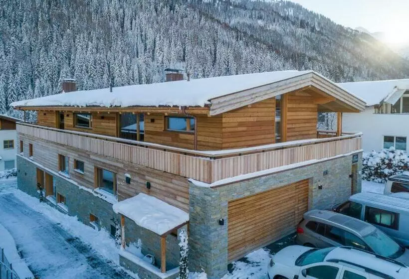 پانسیون Riffelalp Lodge