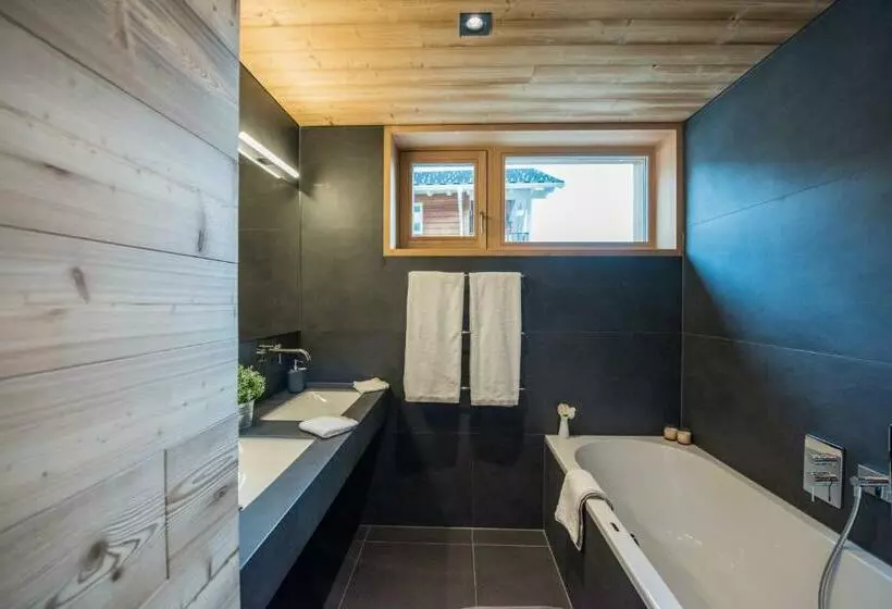 پانسیون Riffelalp Lodge