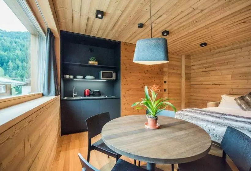 پانسیون Riffelalp Lodge