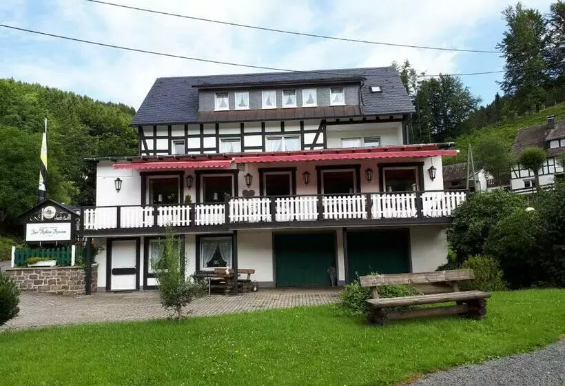 ユースホステル Gasthof Zur Hohen Hunau