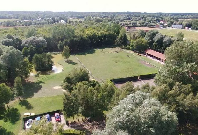 ベッドアンドブレックファースト Les Portes Des Froises