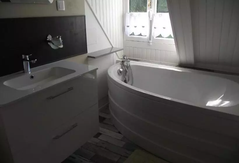 ベッドアンドブレックファースト Les Portes Des Froises