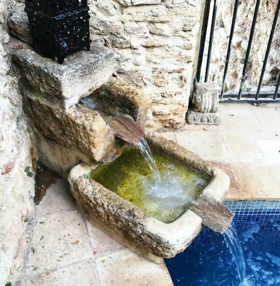 צימר Salvatierra Guest House