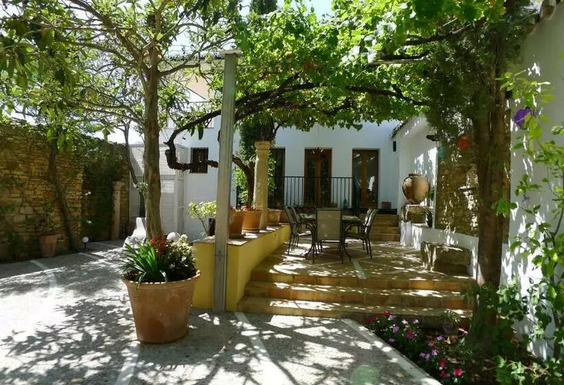 Aamiaismajoitus (B&B) Salvatierra Guest House