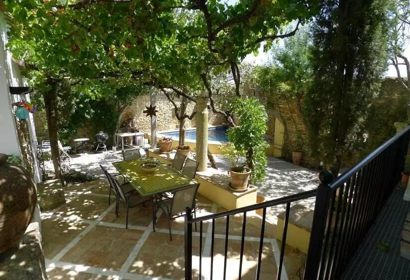 Aamiaismajoitus (B&B) Salvatierra Guest House