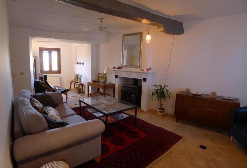 צימר Salvatierra Guest House