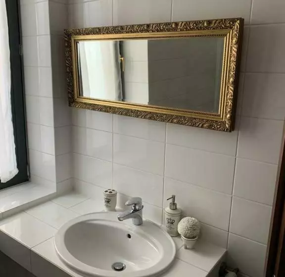 Aamiaismajoitus (B&B) Ubytovanie U Martina