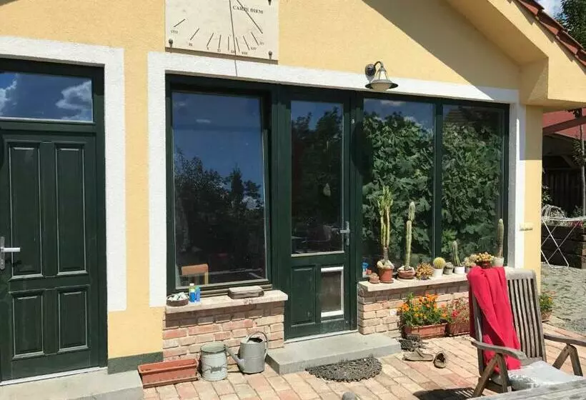 Aamiaismajoitus (B&B) Ubytovanie U Martina