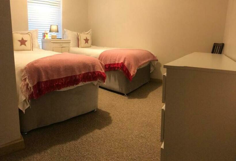 Bed and Breakfast Harvest Moons Only