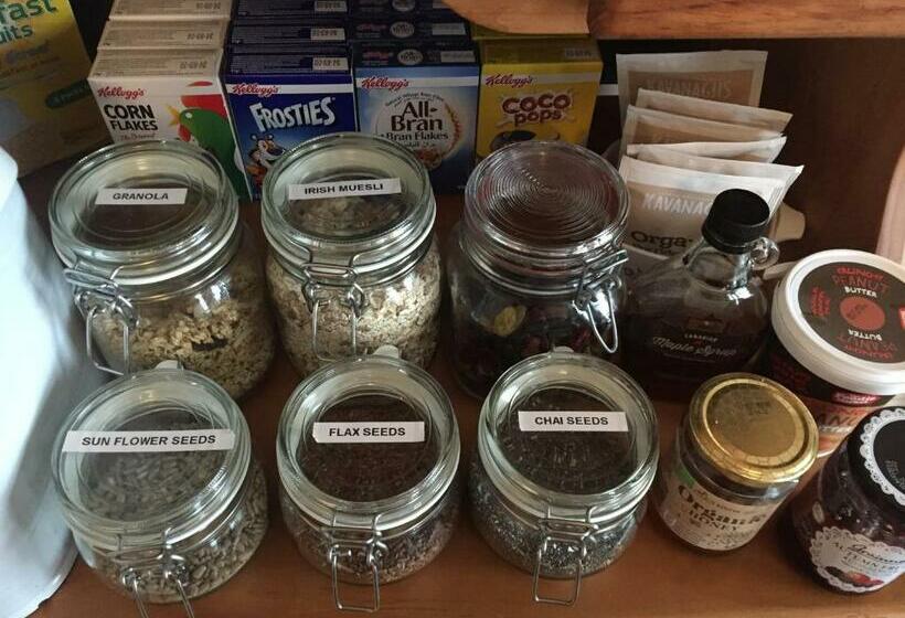 Bed and Breakfast Harvest Moons Only