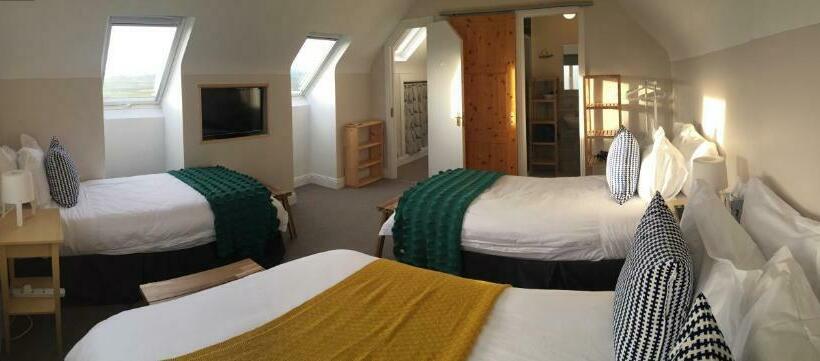 Bed and Breakfast Harvest Moons Only