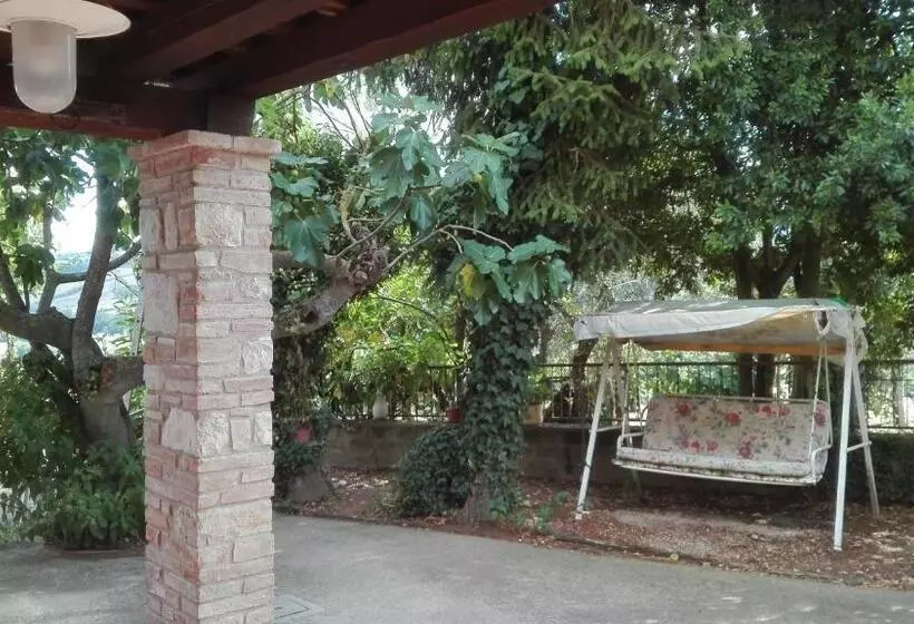 هتل Agriturismo Cerquaglia