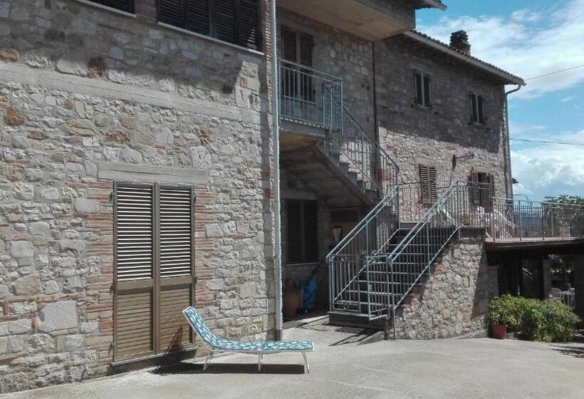 ホテル Agriturismo Cerquaglia