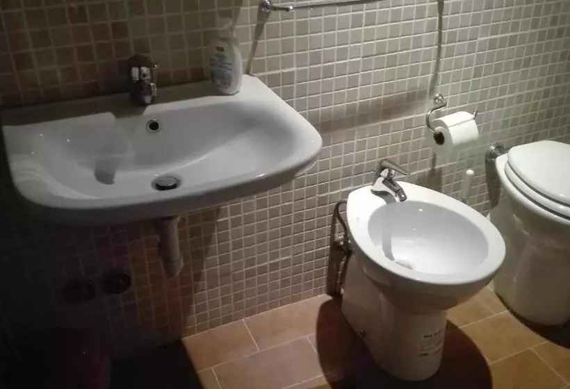 هتل Agriturismo Cerquaglia