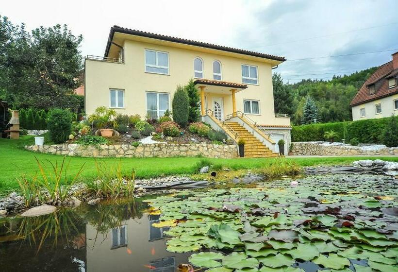 Пансион Ferienwohnung Regina