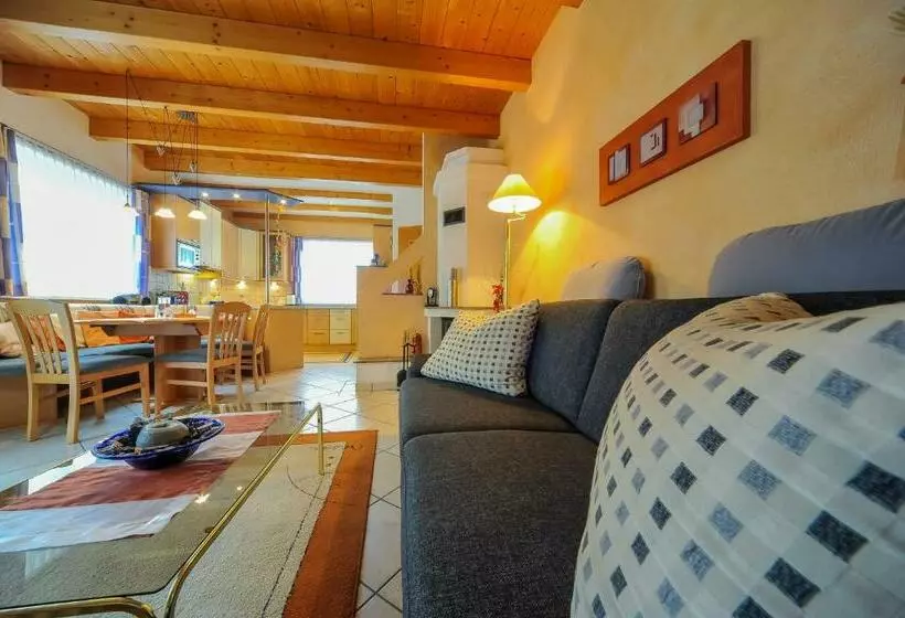 Majatalo Ferienwohnung Regina