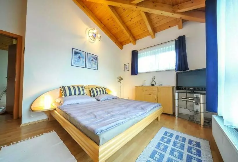 Majatalo Ferienwohnung Regina