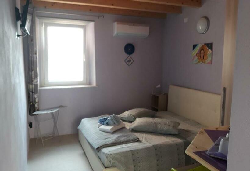 פנסיון La Stanzetta Viola