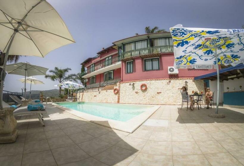 צימר Alcantara Natura Country House