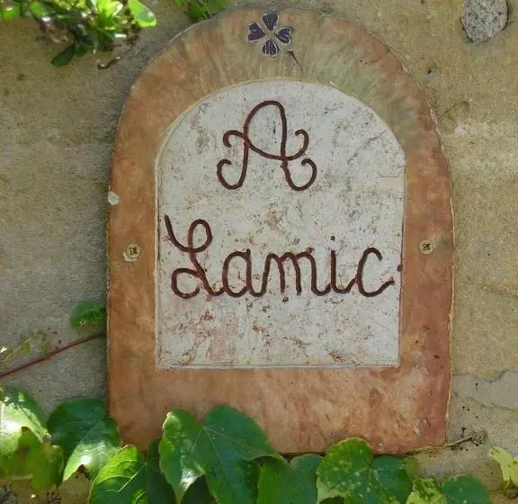 ベッドアンドブレックファースト A Lamic