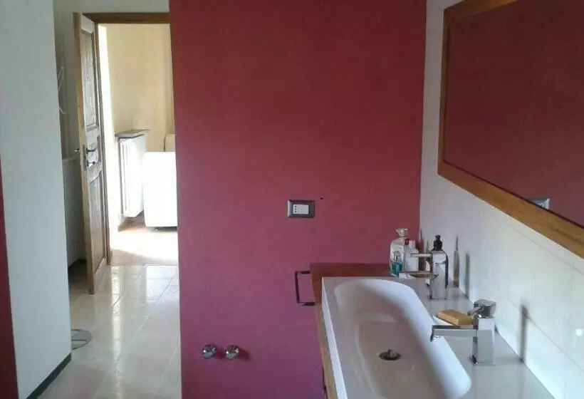 ベッドアンドブレックファースト Agricola Tre Rii Sidreria