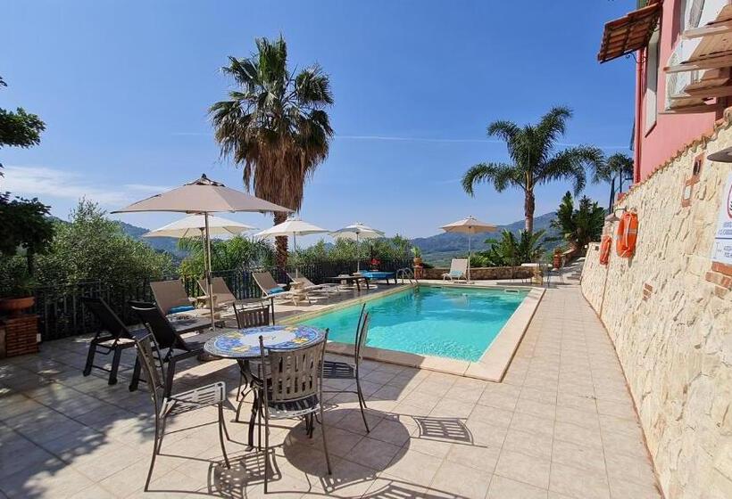 צימר Alcantara Natura Country House