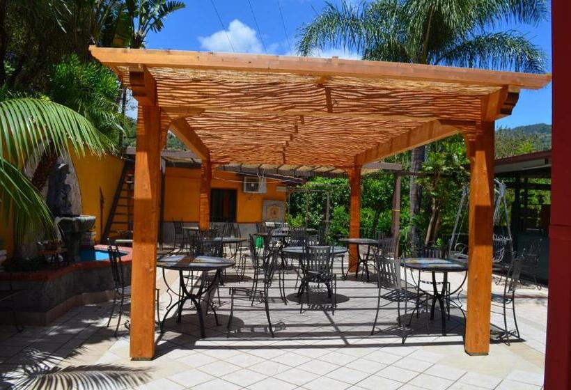 צימר Alcantara Natura Country House