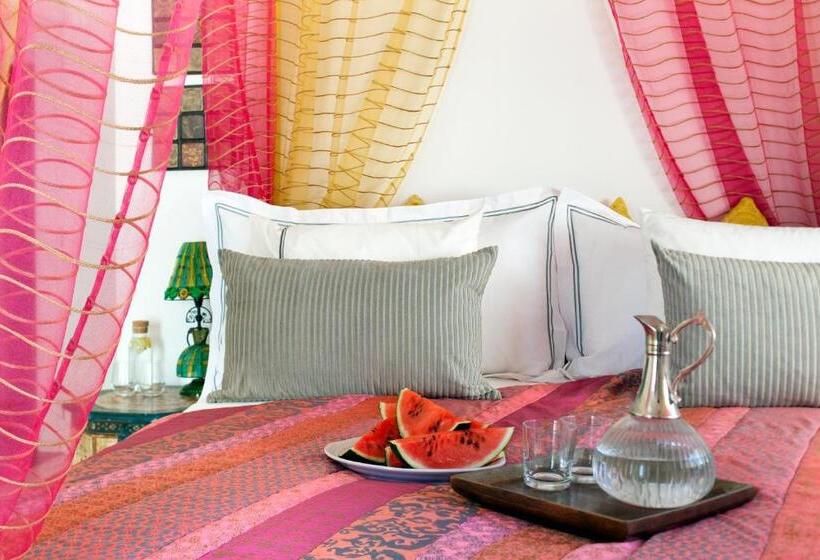 Bed and Breakfast Cali Deluxe Holidays, Sesimbra