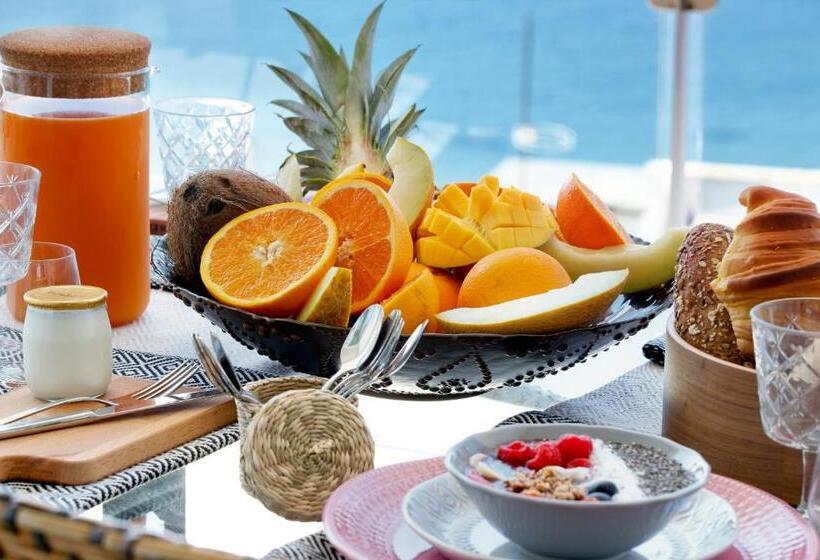 Bed and Breakfast Cali Deluxe Holidays, Sesimbra