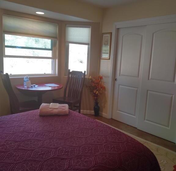 ベッドアンドブレックファースト Engvadonia Yosemite B And B