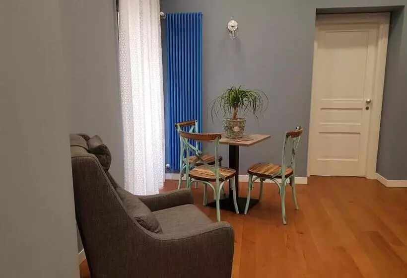 تختخواب و صبحانه La Terrazza Di Carolina