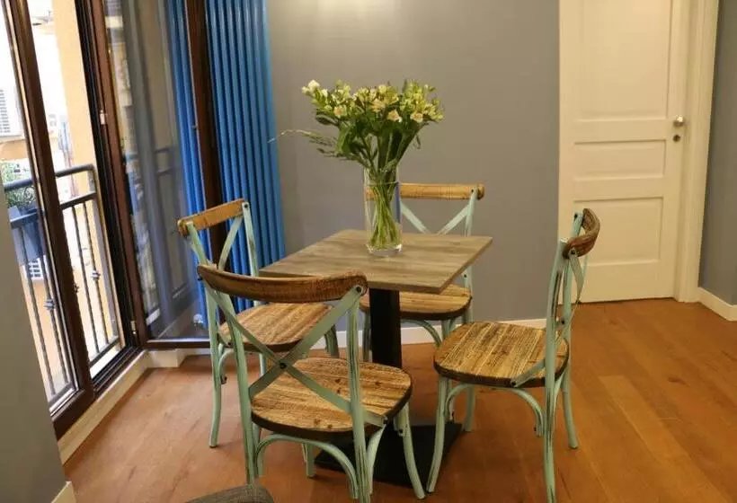 تختخواب و صبحانه La Terrazza Di Carolina