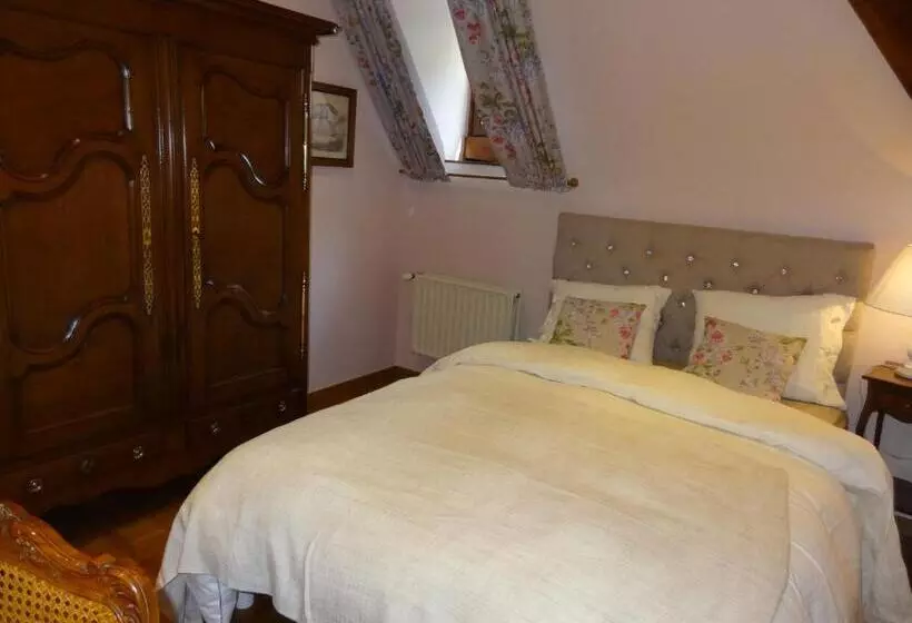 Aamiaismajoitus (B&B) Le Chateau Des Eglantines