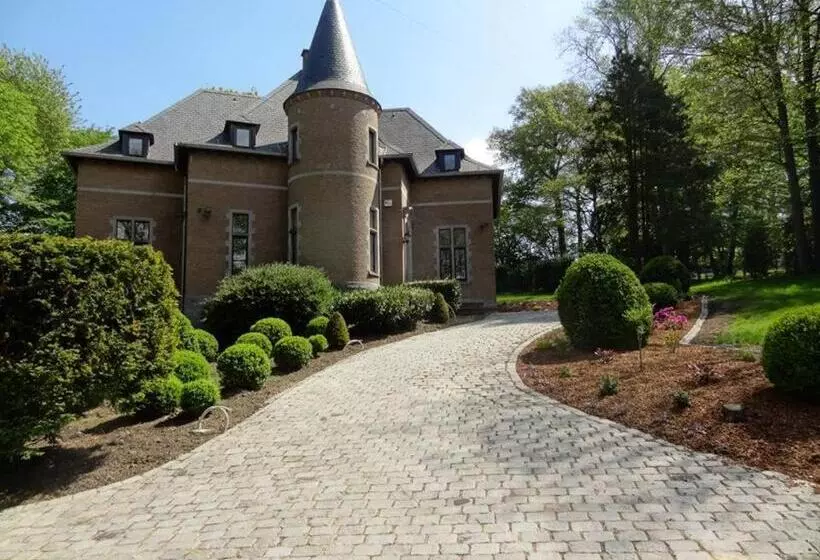 Aamiaismajoitus (B&B) Le Chateau Des Eglantines