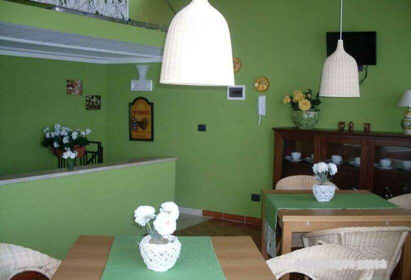 تختخواب و صبحانه Le Tre Caravelle