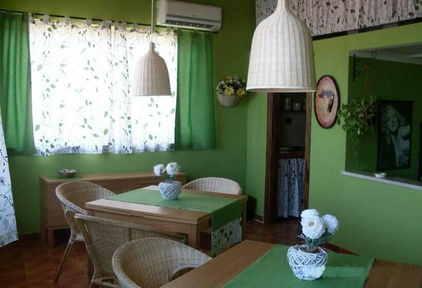 تختخواب و صبحانه Le Tre Caravelle