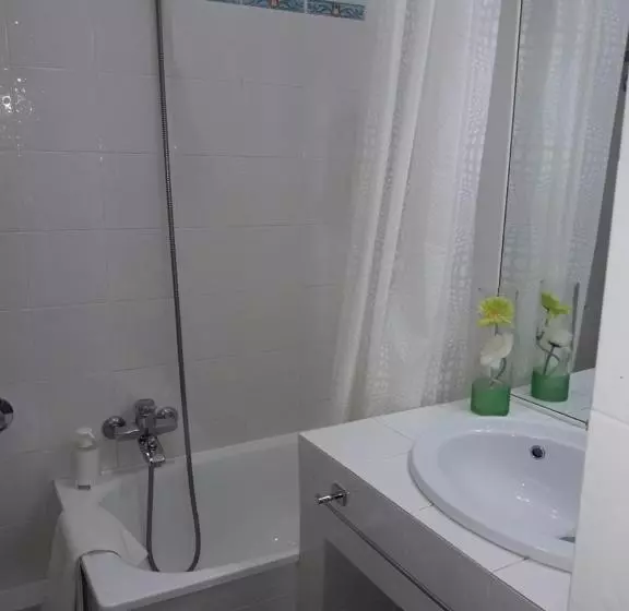 تختخواب و صبحانه Le Tre Caravelle