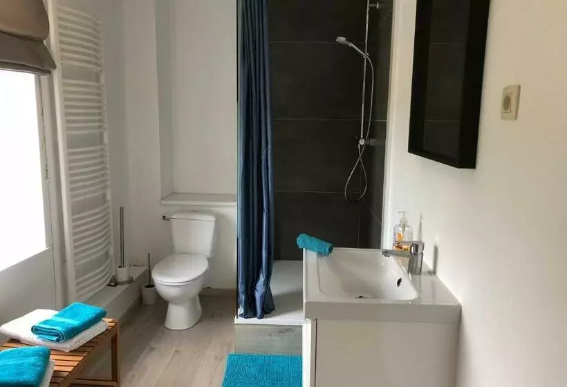 ベッドアンドブレックファースト Les Lucioles